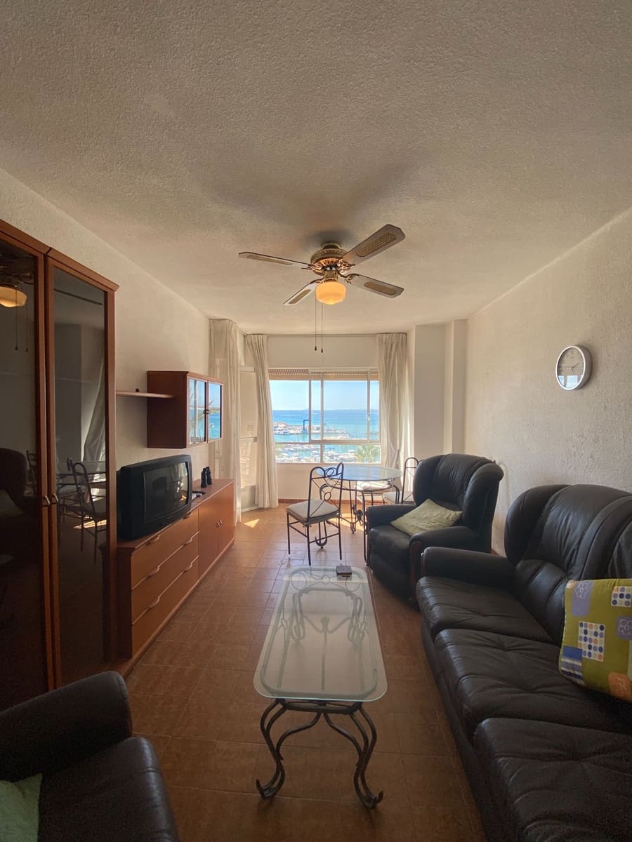 Apartamento de 3 habitaciones en Torre de la Horadada en venta - 250.000 € (Ref: 5823512)