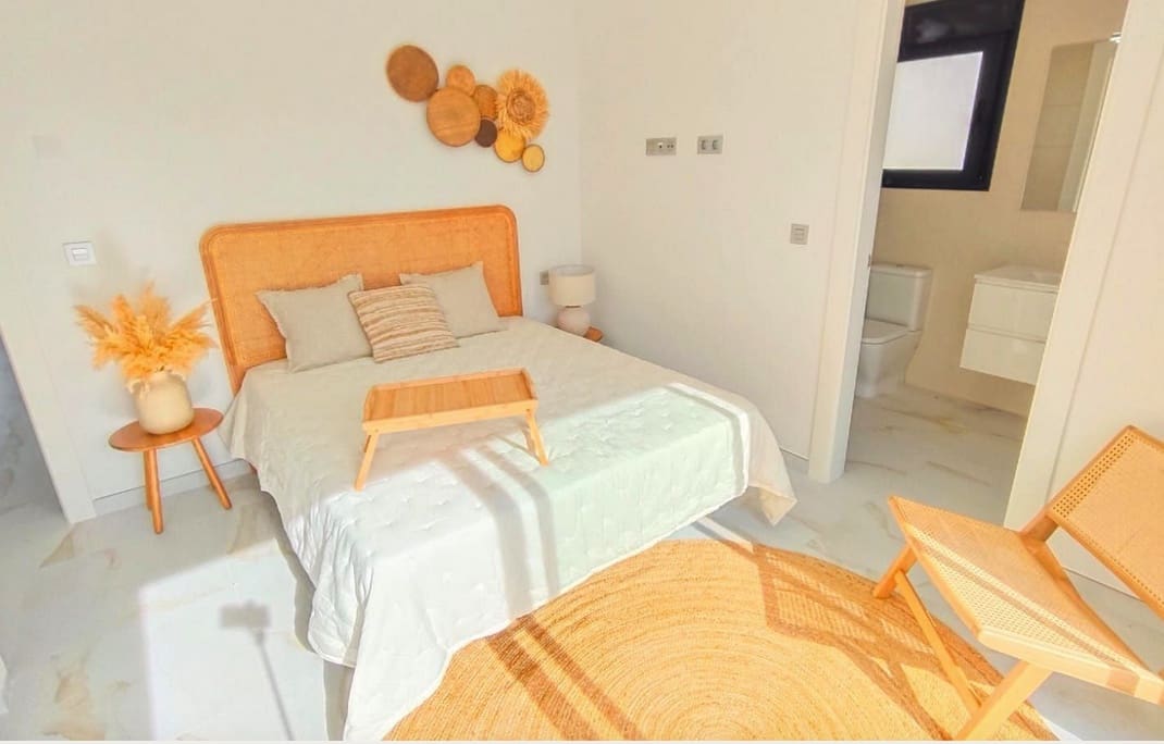 3 bedroom Villa for sale in Pinar de Campoverde with pool garage - € 422,500 (Ref: 7426510)