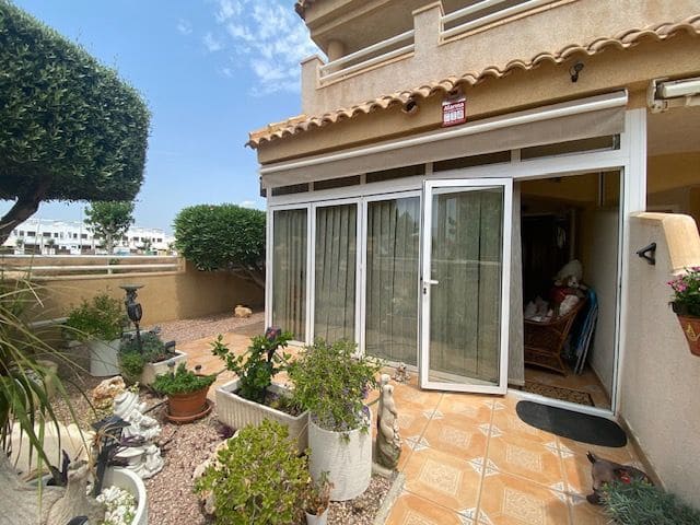 3 bedroom Villa for sale in Torre de la Horadada, Pilar de la Horadada with garage - € 239,000 (Ref: 9036328)