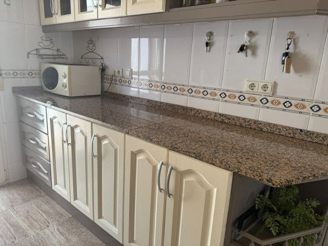 4 bedroom Townhouse for sale in Torre de la Horadada with garage - € 249,000 (Ref: 9084904)