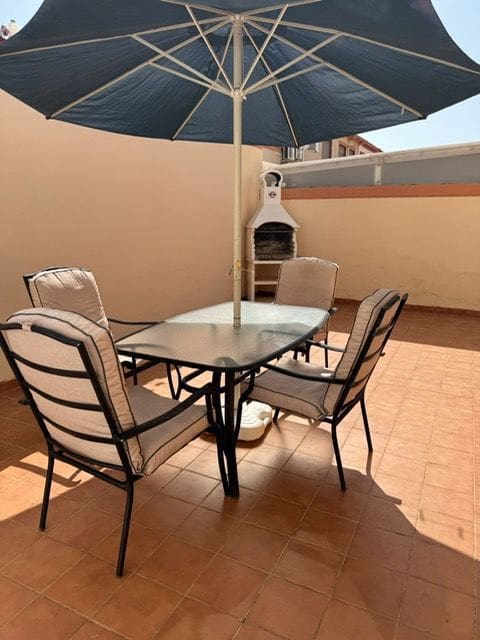 4 bedroom Townhouse for sale in Torre de la Horadada with garage - € 249,000 (Ref: 9084904)