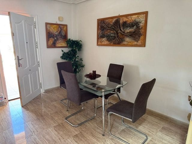 4 bedroom Townhouse for sale in Torre de la Horadada with garage - € 249,000 (Ref: 9084904)