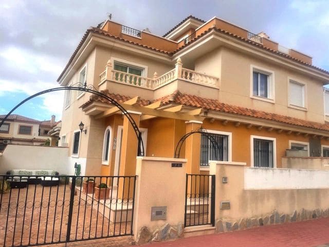 2 quarto Casa em Banda para venda em Torre de la Horadada com piscina garagem - 210 000 € (Ref: 9269141)