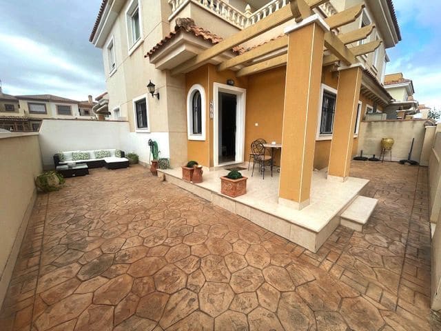 2 quarto Casa em Banda para venda em Torre de la Horadada com piscina garagem - 210 000 € (Ref: 9269141)