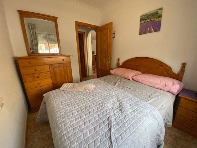 3 bedroom Villa for sale in Torre de la Horadada with garage - € 220,000 (Ref: 9418827)