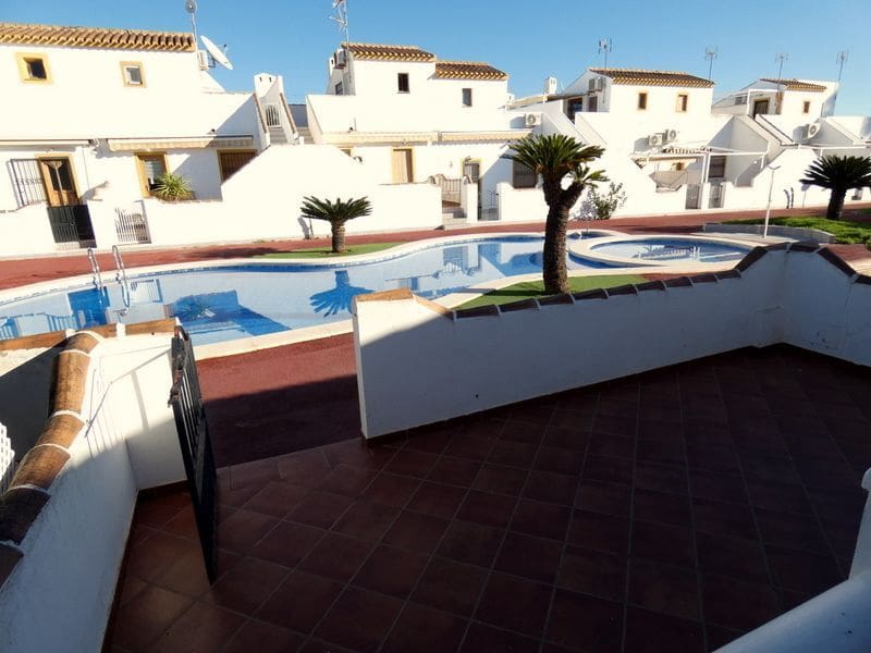 3 bedroom Townhouse for sale in Torre de la Horadada with pool - € 265,000 (Ref: 9491057)