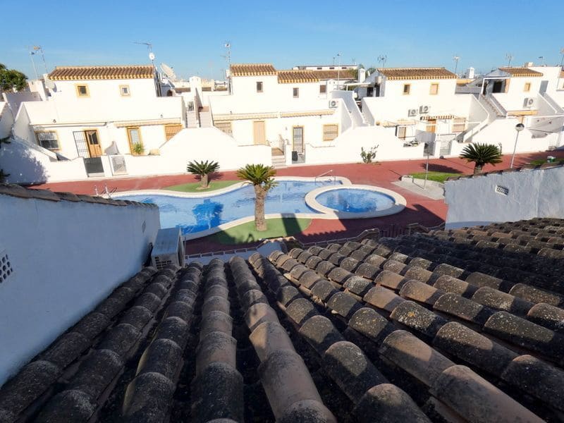 3 bedroom Townhouse for sale in Torre de la Horadada with pool - € 245,000 (Ref: 9491057)