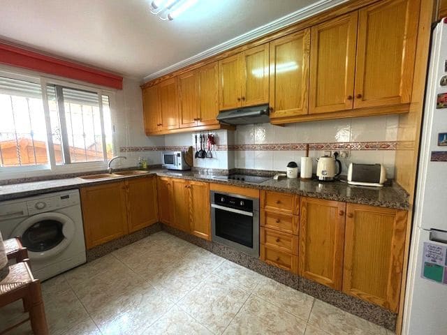 3 bedroom Townhouse for sale in Torre de la Horadada with pool - € 220,000 (Ref: 9590650)