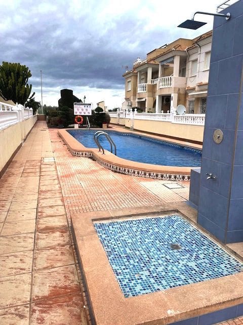 2 bedroom Bungalow for sale in Los Alcazares with pool - € 159,950 (Ref: 9590651)