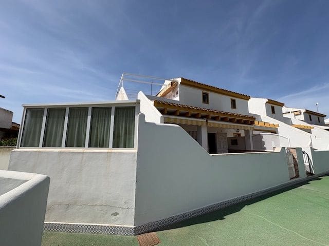 4 sovrum Villa till salu i Torre de la Horadada med pool - 395 000 € (Ref: 9793968)