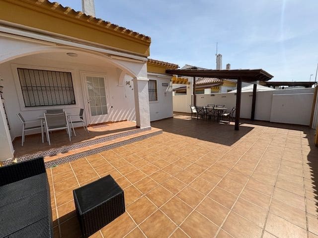 4 sovrum Villa till salu i Torre de la Horadada med pool - 395 000 € (Ref: 9793968)