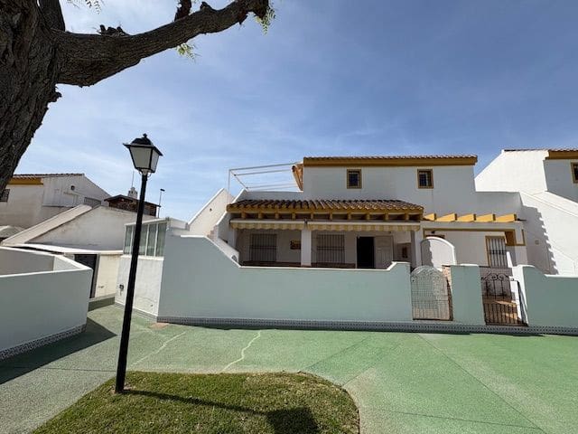 4 sovrum Villa till salu i Torre de la Horadada med pool - 395 000 € (Ref: 9793968)