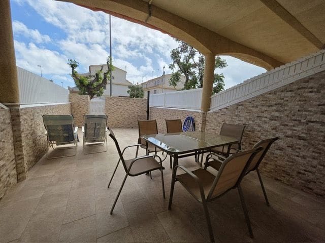 4 bedroom Townhouse for sale in Torre de la Horadada - € 255,000 (Ref: 9805966)