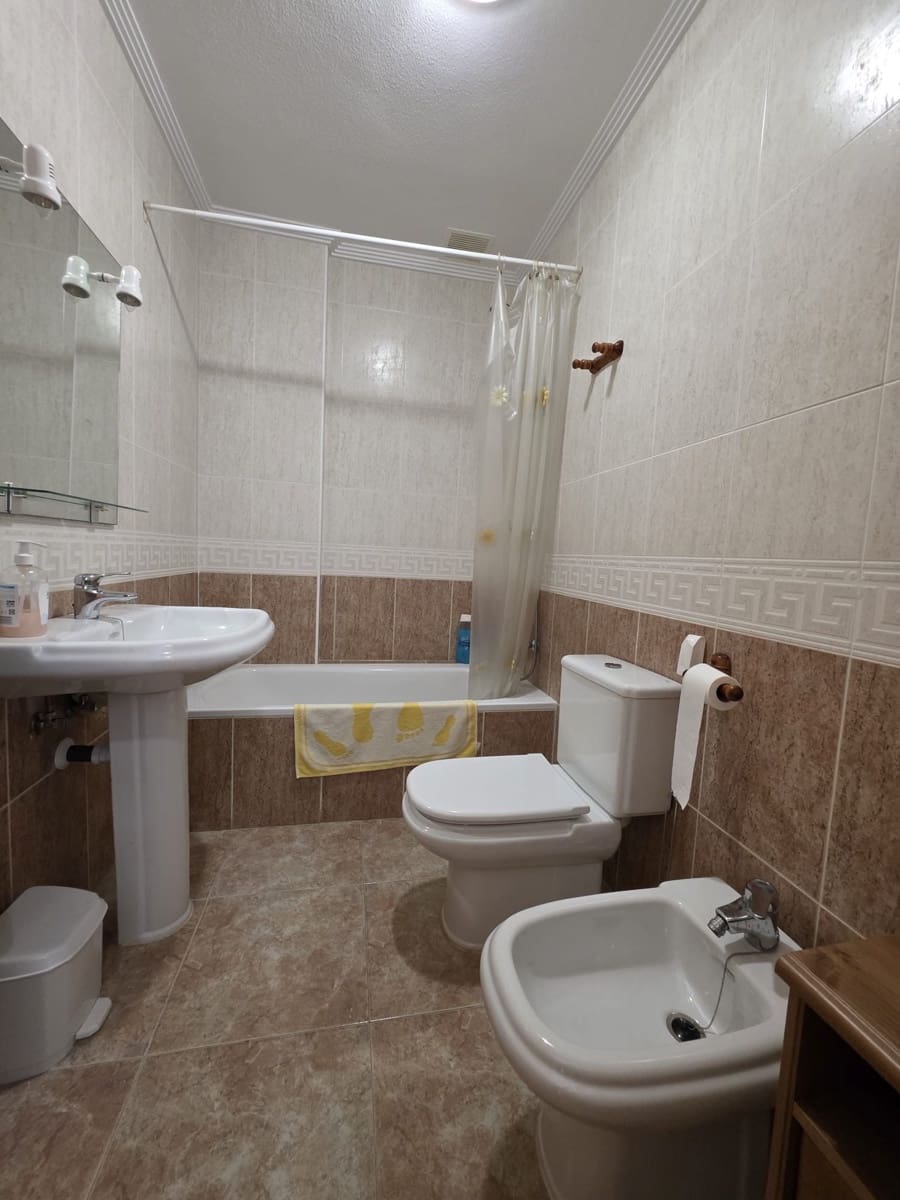 4 bedroom Townhouse for sale in Torre de la Horadada - € 255,000 (Ref: 9805966)