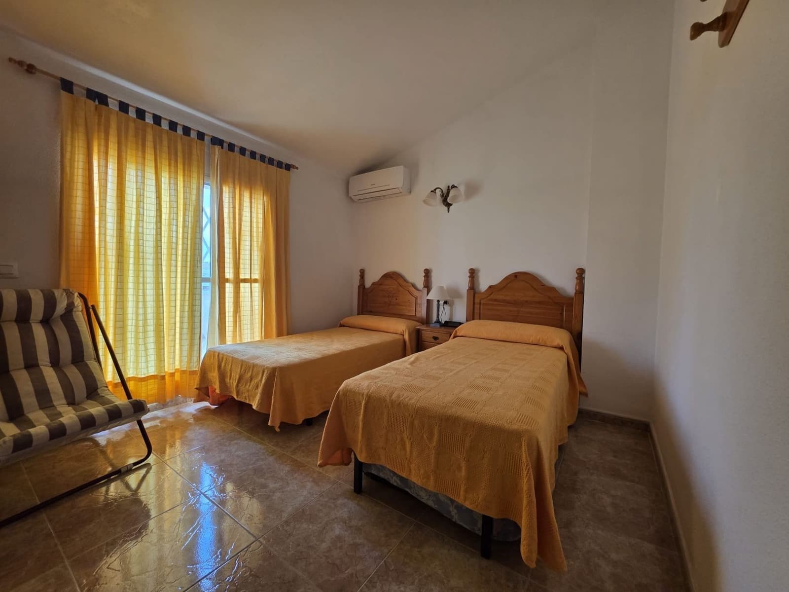 4 bedroom Townhouse for sale in Torre de la Horadada - € 255,000 (Ref: 9805966)