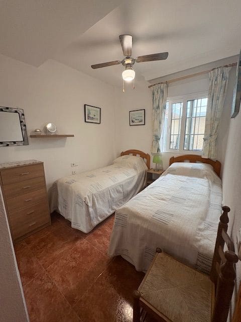 2 soverom Hus til salgs i Torre de la Horadada med garasje - € 220 000 (Ref: 9835096)