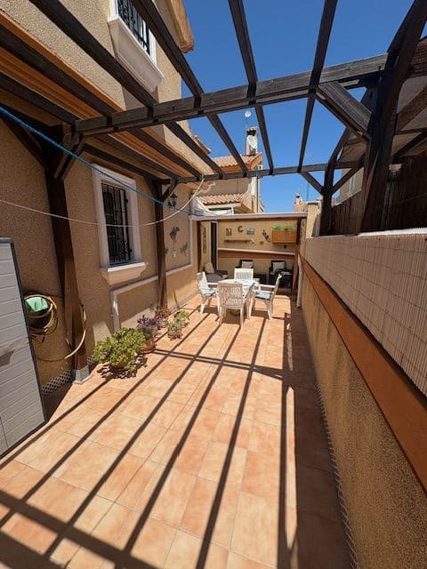 2 soverom Hus til salgs i Torre de la Horadada med garasje - € 220 000 (Ref: 9835096)