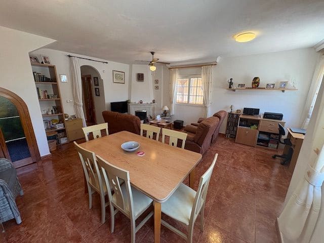 2 soverom Hus til salgs i Torre de la Horadada med garasje - € 220 000 (Ref: 9835096)
