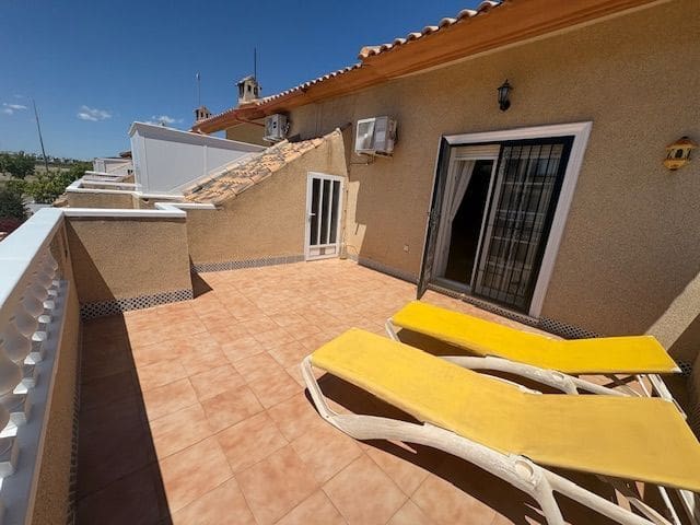 2 soverom Hus til salgs i Torre de la Horadada med garasje - € 220 000 (Ref: 9835096)