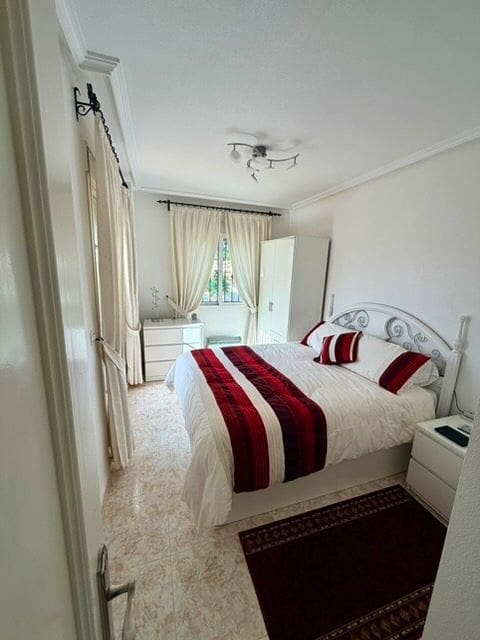 3 soveværelse Byhus til salg i Torre de la Horadada med swimmingpool - € 235.000 (Ref: 9921636)