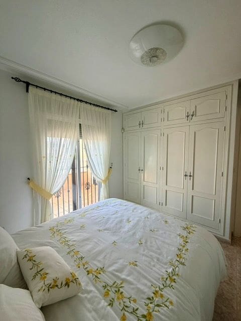 3 soveværelse Byhus til salg i Torre de la Horadada med swimmingpool - € 235.000 (Ref: 9921636)