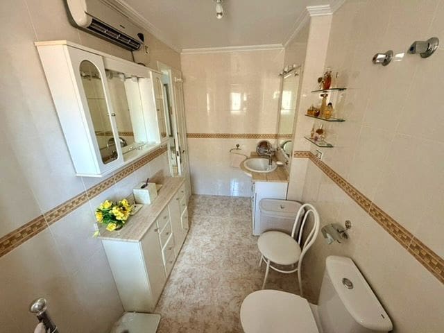 3 soveværelse Byhus til salg i Torre de la Horadada med swimmingpool - € 235.000 (Ref: 9921636)