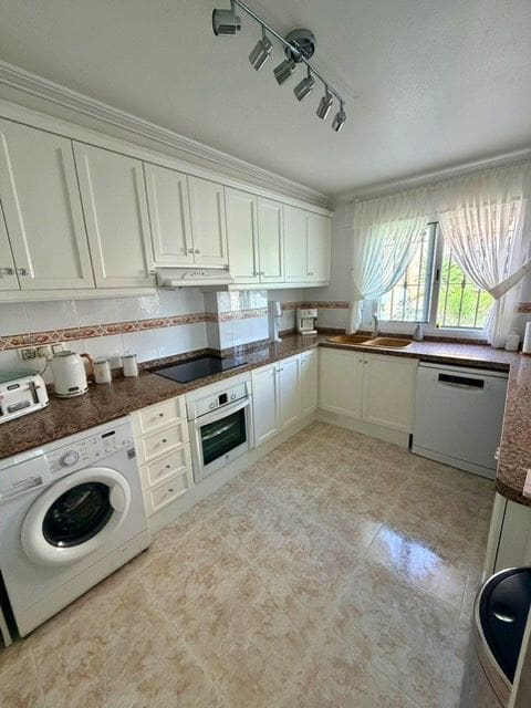 3 soveværelse Byhus til salg i Torre de la Horadada med swimmingpool - € 235.000 (Ref: 9921636)