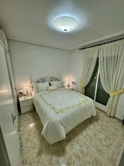 3 soveværelse Byhus til salg i Torre de la Horadada med swimmingpool - € 235.000 (Ref: 9921636)