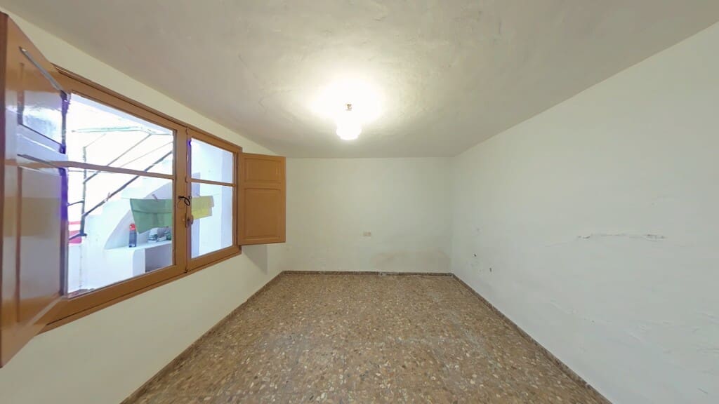 4 Zimmer Haus zu verkaufen in Maro - 299.900 € (Ref: 10005200)