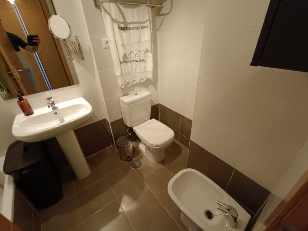 3 soveværelse Lejlighed til salg i Caleta de Velez med garage - € 420.000 (Ref: 10005201)