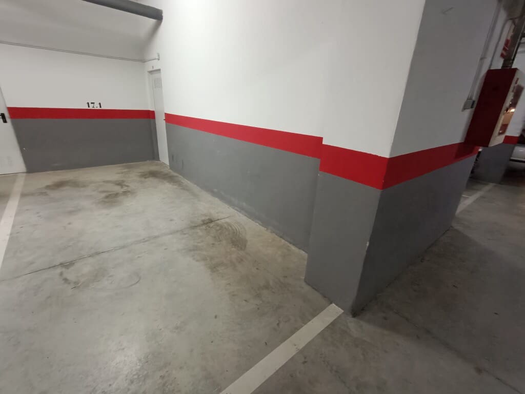 3 soveværelse Lejlighed til salg i Caleta de Velez med garage - € 420.000 (Ref: 10005201)