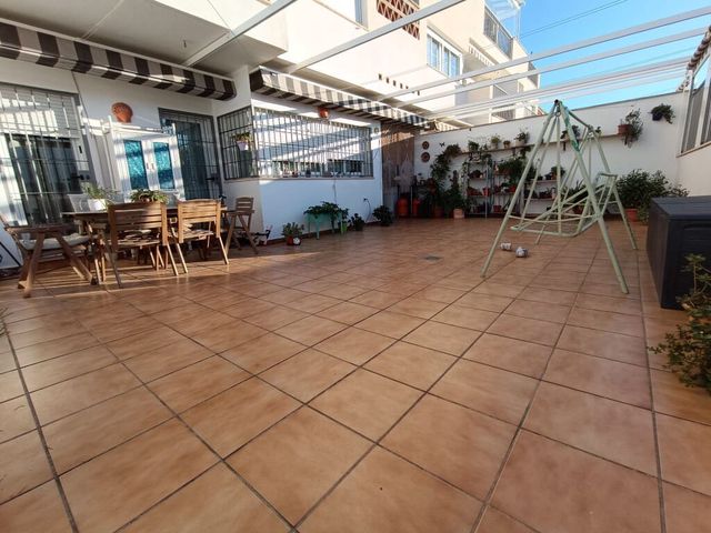 3 soveværelse Lejlighed til salg i Caleta de Vélez, Vélez-Málaga med garage - € 420.000 (Ref: 10005201)