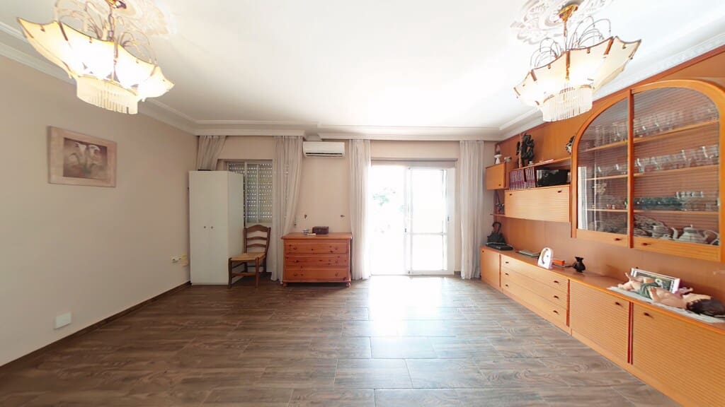3 sovrum Hus till salu i Nerja med garage - 499 000 € (Ref: 10017179)