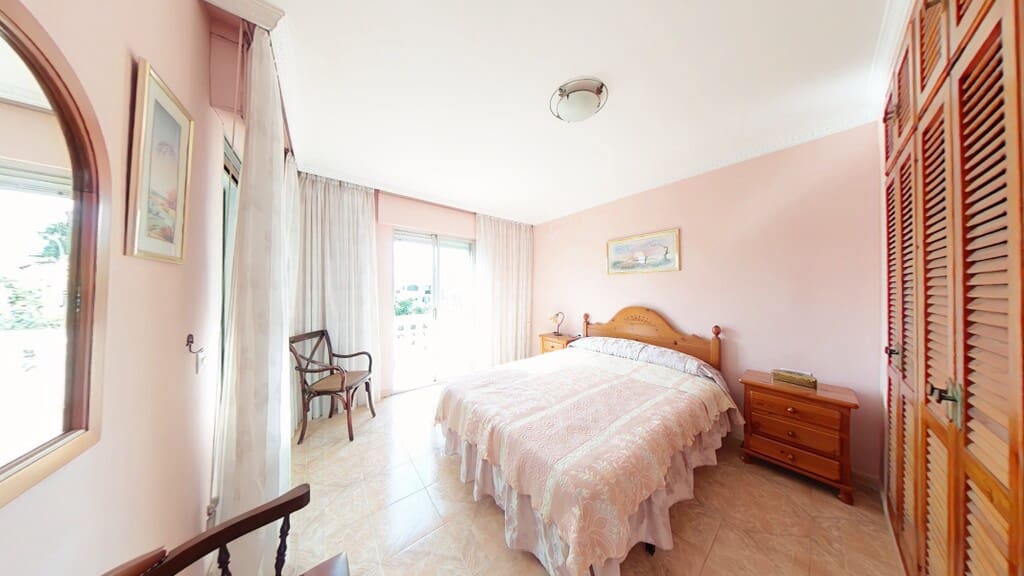 3 sovrum Hus till salu i Nerja med garage - 499 000 € (Ref: 10017179)