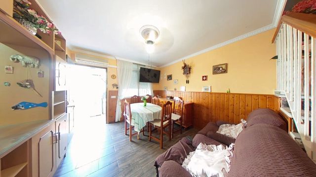 3 makuuhuone Omakotitalo myytävänä paikassa Nerja mukana 
autotalli - 499 000 € (Ref: 10017179)