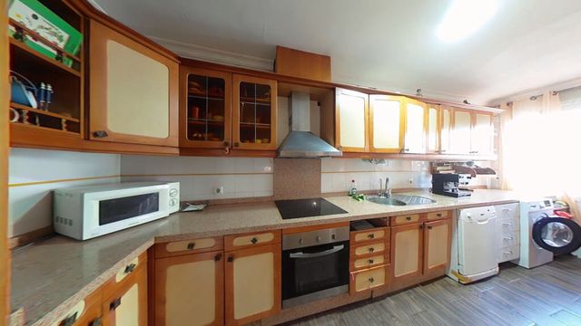 3 makuuhuone Omakotitalo myytävänä paikassa Nerja mukana 
autotalli - 499 000 € (Ref: 10017179)