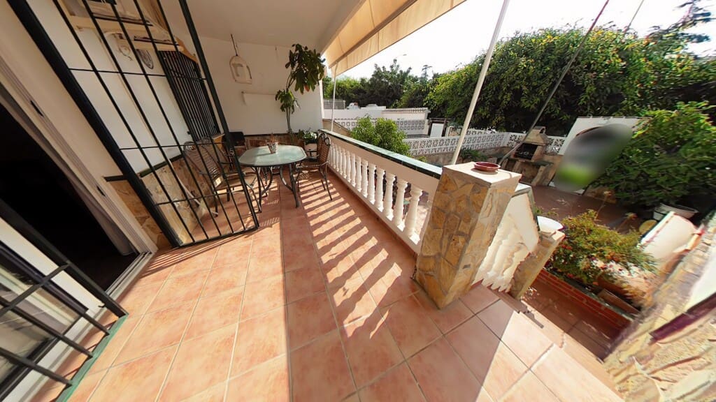 3 sovrum Hus till salu i Nerja med garage - 499 000 € (Ref: 10017179)