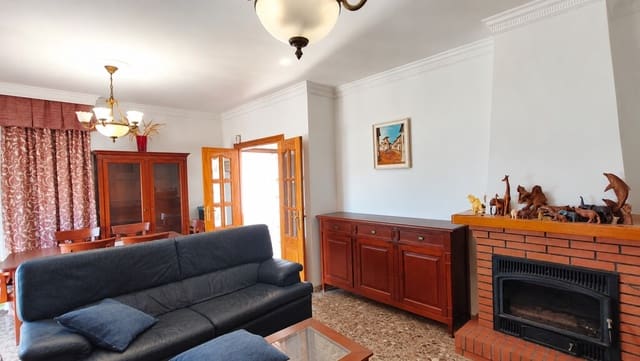 2 slaapkamer Villa te koop in Torrox-Costa, Torrox met garage - € 475.000 (Ref: 10109027)
