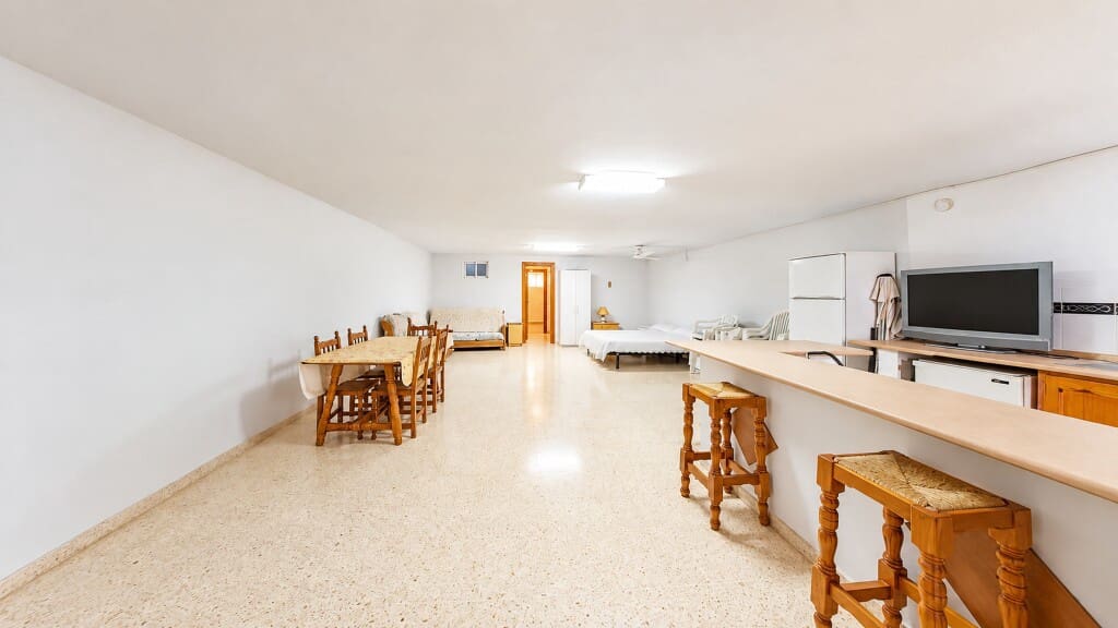 4 sypialnia Dom na sprzedaż w Caleta de Velez z basenem garażem - 399 000 € (Ref: 10162192)