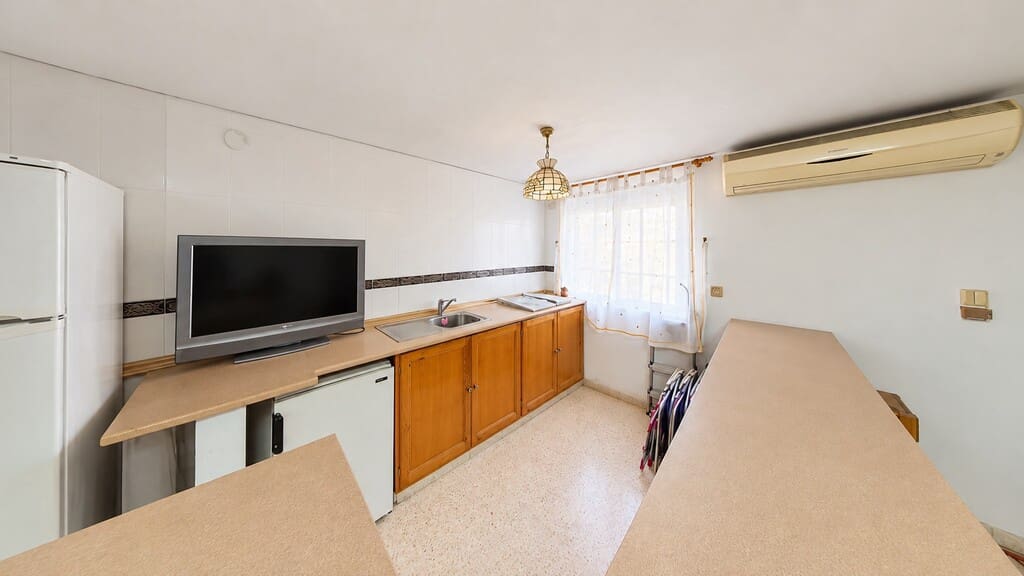 4 sypialnia Dom na sprzedaż w Caleta de Velez z basenem garażem - 399 000 € (Ref: 10162192)