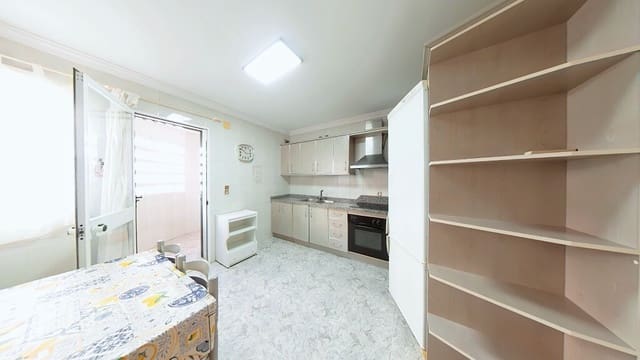 4 sypialnia Dom na sprzedaż w Caleta de Vélez, Vélez-Málaga z basenem garażem - 399 000 € (Ref: 10162192)