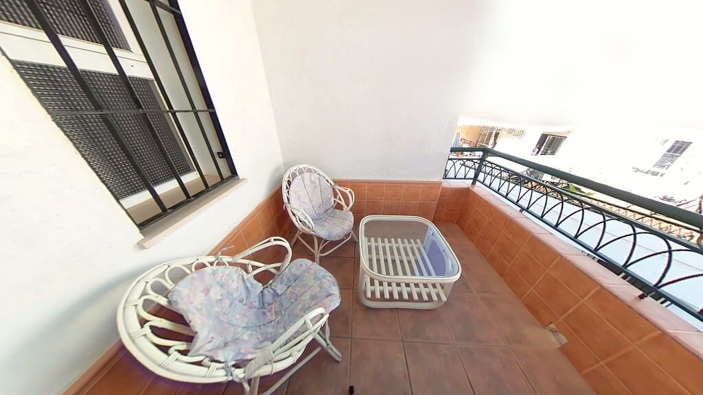 4 sypialnia Dom na sprzedaż w Caleta de Velez z basenem garażem - 399 000 € (Ref: 10162192)