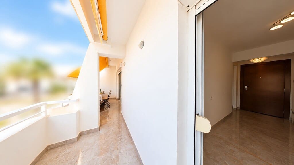 2 soveværelse Lejlighed til salg i Caleta de Velez med swimmingpool garage - € 350.000 (Ref: 10173387)