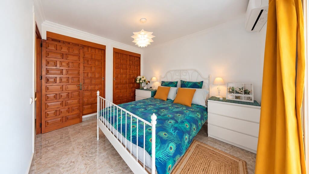 2 soveværelse Lejlighed til salg i Caleta de Velez med swimmingpool garage - € 350.000 (Ref: 10173387)