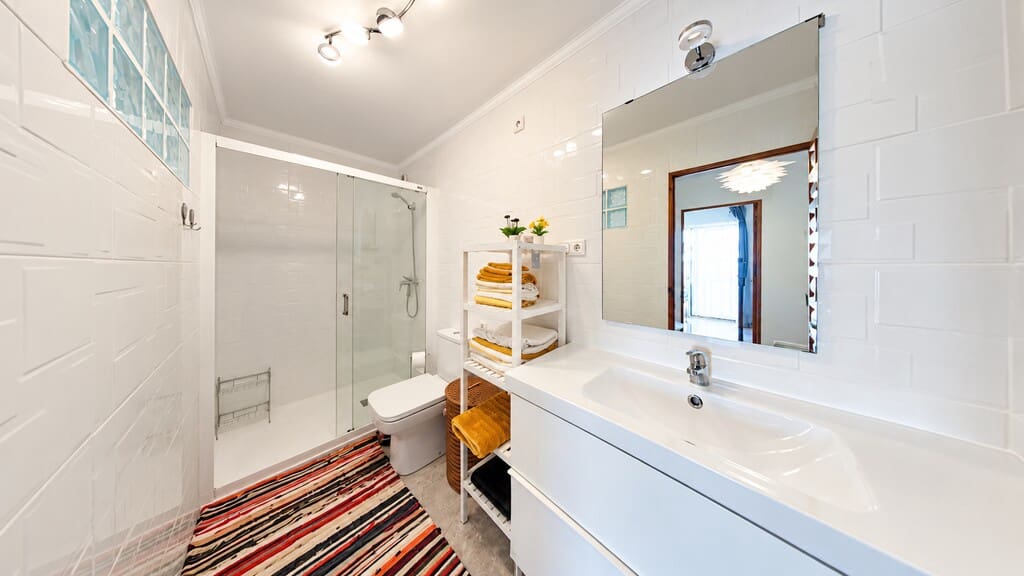 2 soveværelse Lejlighed til salg i Caleta de Velez med swimmingpool garage - € 350.000 (Ref: 10173387)
