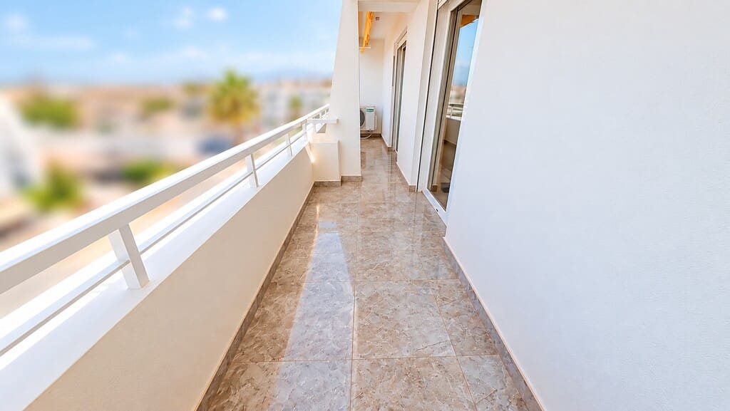 2 soveværelse Lejlighed til salg i Caleta de Velez med swimmingpool garage - € 350.000 (Ref: 10173387)
