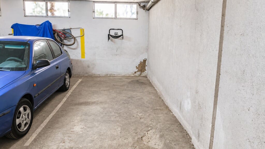 2 soveværelse Lejlighed til salg i Caleta de Velez med swimmingpool garage - € 350.000 (Ref: 10173387)