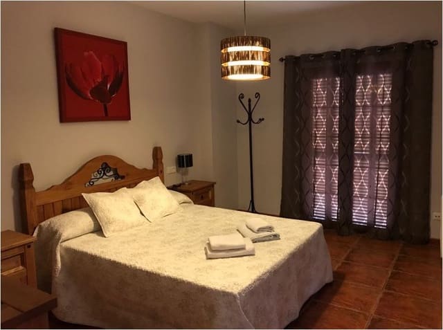 3 slaapkamer Huis te koop in Frigiliana met garage - € 525.000 (Ref: 3121980)