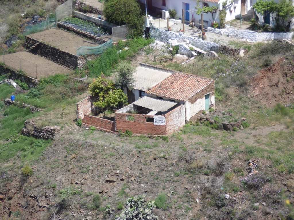 2 soveværelse Finca/Landehus til salg i Sayalonga - € 69.000 (Ref: 3122111)