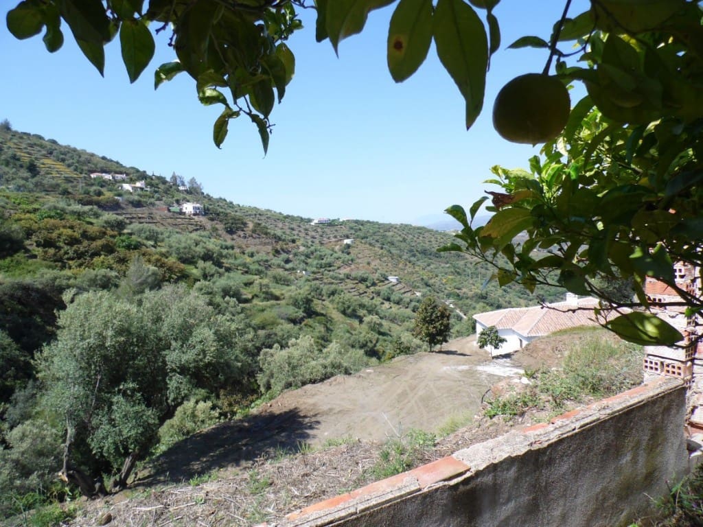 2 soveværelse Finca/Landehus til salg i Sayalonga - € 69.000 (Ref: 3122111)